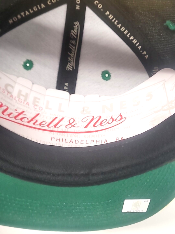 Mitchell & Ness Seattle Supersonics Black Embroidered Snapback Cap