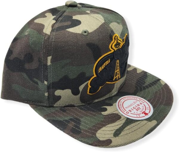 Mitchell & Ness Seattle SuperSonics Skyline Snapback Cap